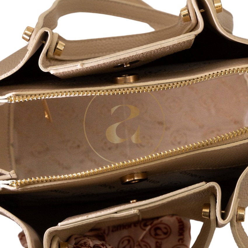 Класическа дамска чанта AMORE Giulia - Cream