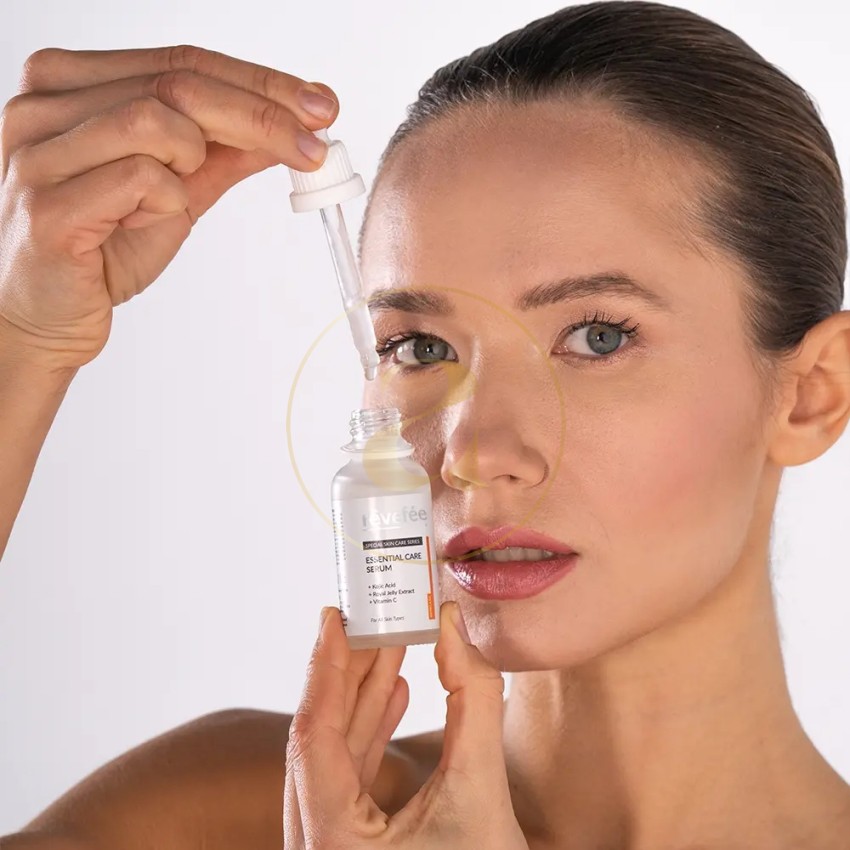 Серум за основна грижа Rêvefée +Kojic acid +Royal jelly extract +Vitamin C Серум за основна грижа Rêvefée +Kojic acid +Royal jelly extract +Vitamin C